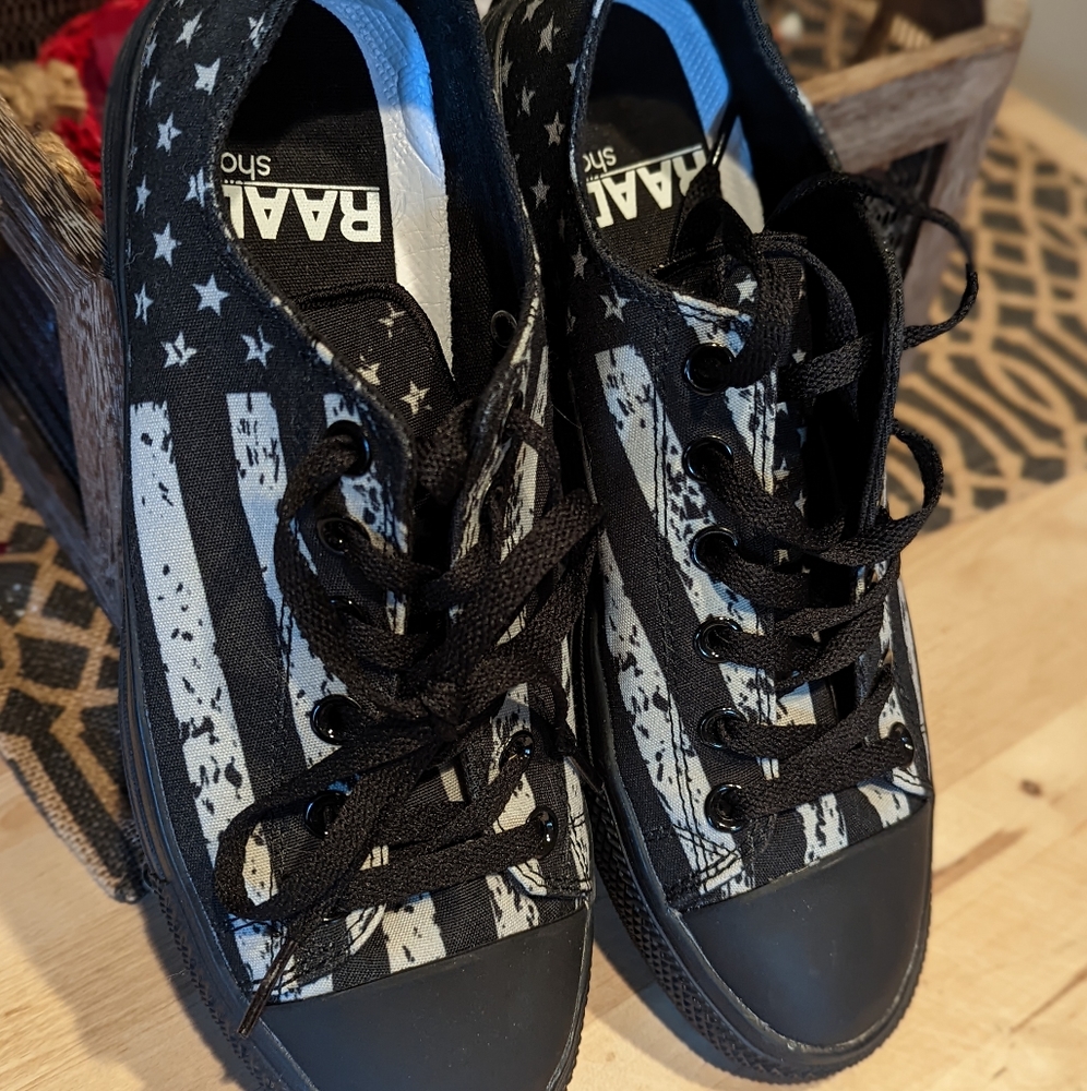RAAD shop shoes